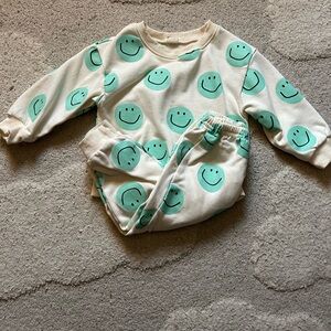 Kids Cream Sweatshirt & Jogger Set with Mint Smiley Print